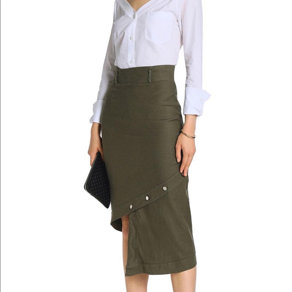 {Robert Rodriguez} 🔷 asymmetrical skirt